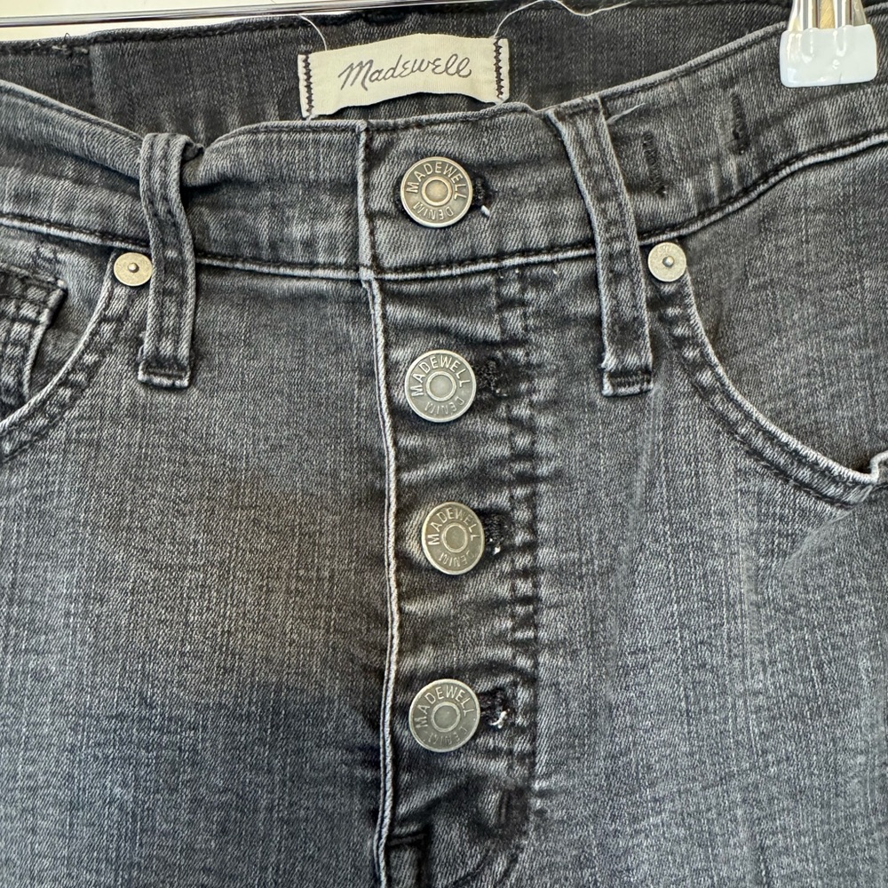 Women’s Madewell Black Ankle Jeans - Picture 5 of 11